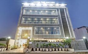 Hotel The Archer Artemis Hospital Road Sector 52
